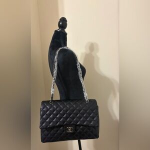 Fashion Quilted Black Caviar Leather JUMBO Classic Double Flap MonoShoulder Bag